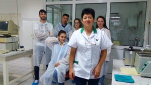 Semtest BVN, Material seminal taur, Susţinem învăţământul, investim în educaţie 4 studenti practica semtest